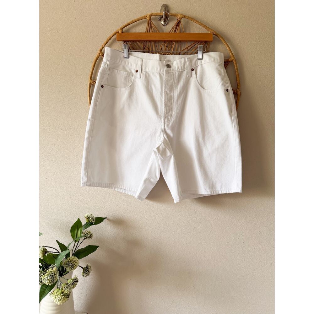 NWT Old Navy Women Mid Rise Baggy White Denim Long Bermuda Button Fly Shorts 12